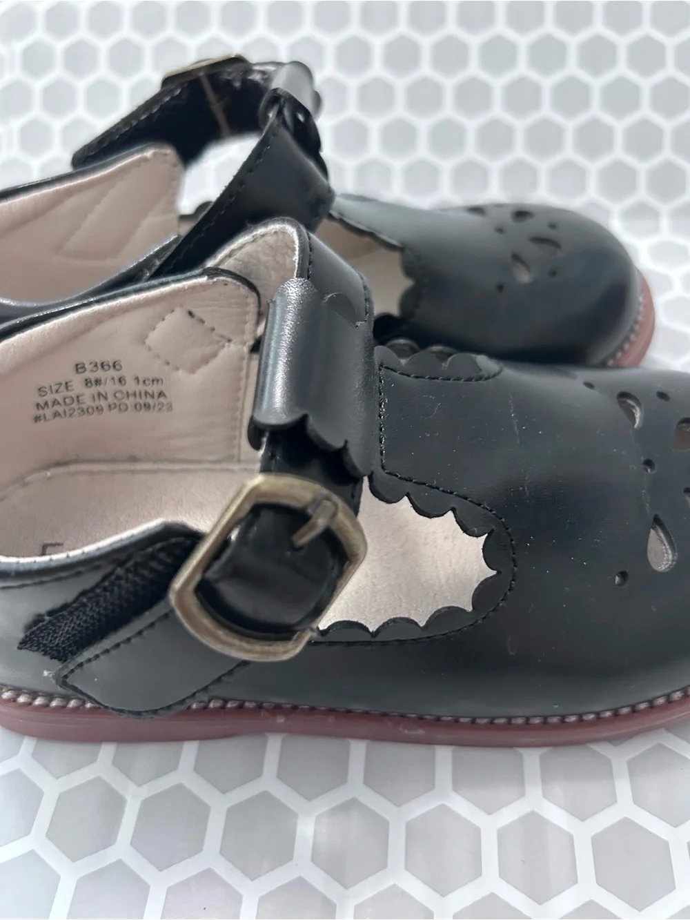 Felix & Flora elegant black